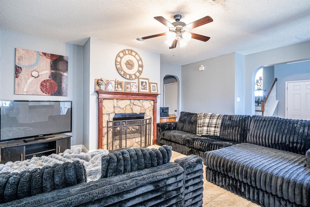 6200 Woolwich Drive