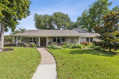3320 Norcross Lane Dallas TX 75229