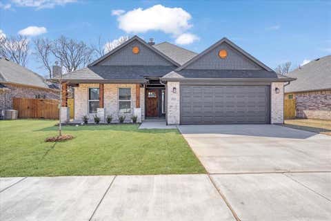 Photo of 2024 Wyldewood Way, Sherman, TX 75092 (MLS # 21350550)