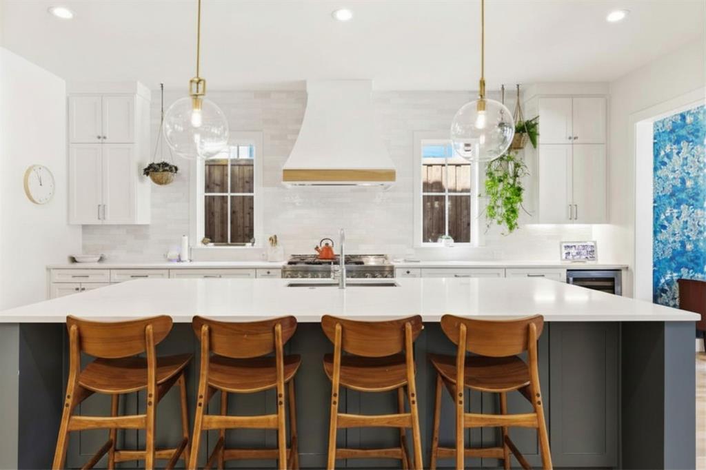 6839 Coronado Avenue