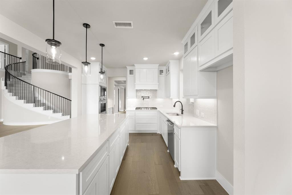 Broadmoor Estates - Residential