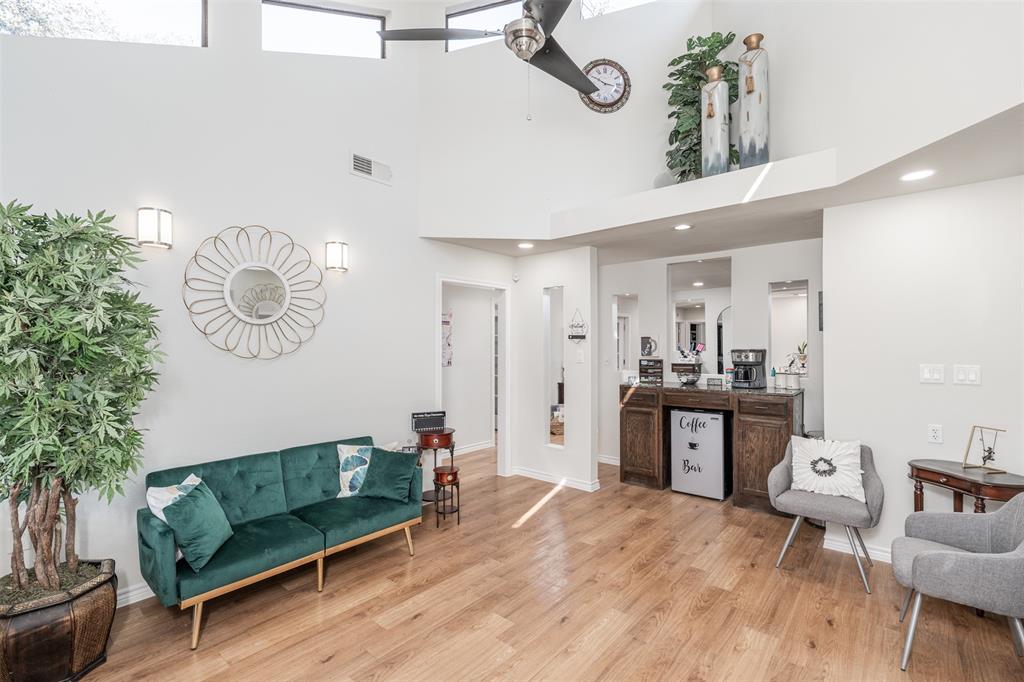 Medlin O Add - Commercial Lease