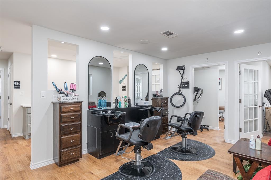 Medlin O Add - Commercial Lease