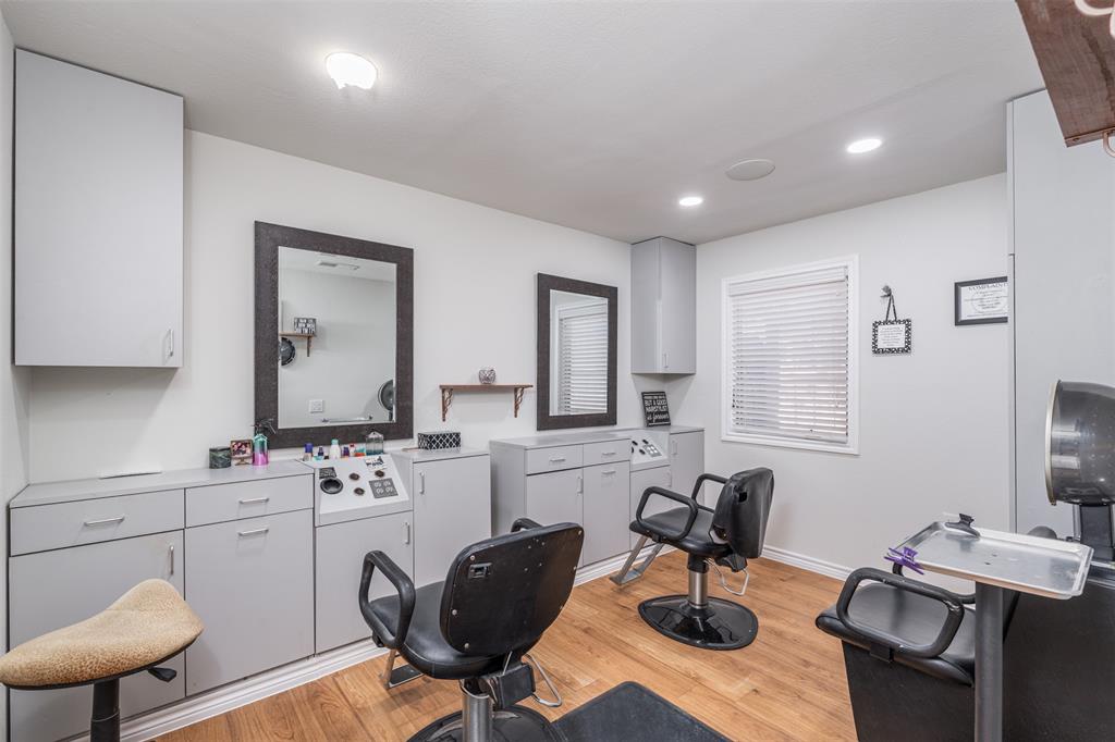 Medlin O Add - Commercial Lease