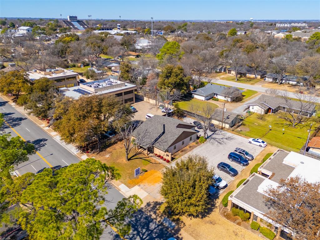 Medlin O Add - Commercial Lease