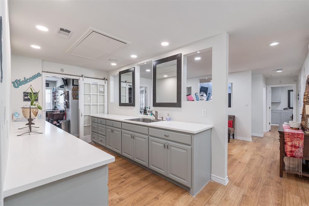 Medlin O Add - Commercial Lease