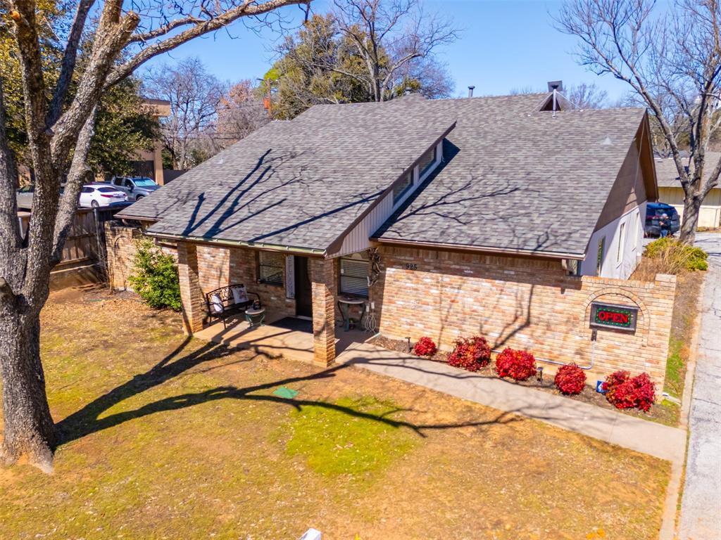 Medlin O Add - Commercial Lease