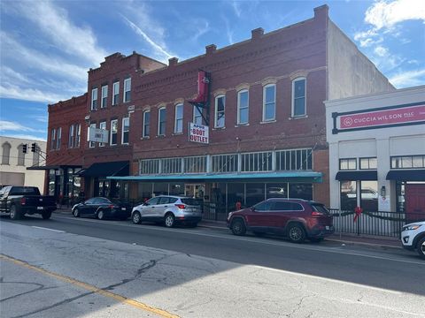 110 E Chambers Street 112 Cleburne TX 76031