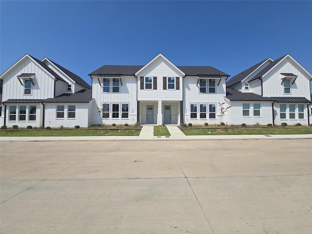 9569 Thorncrown Lane