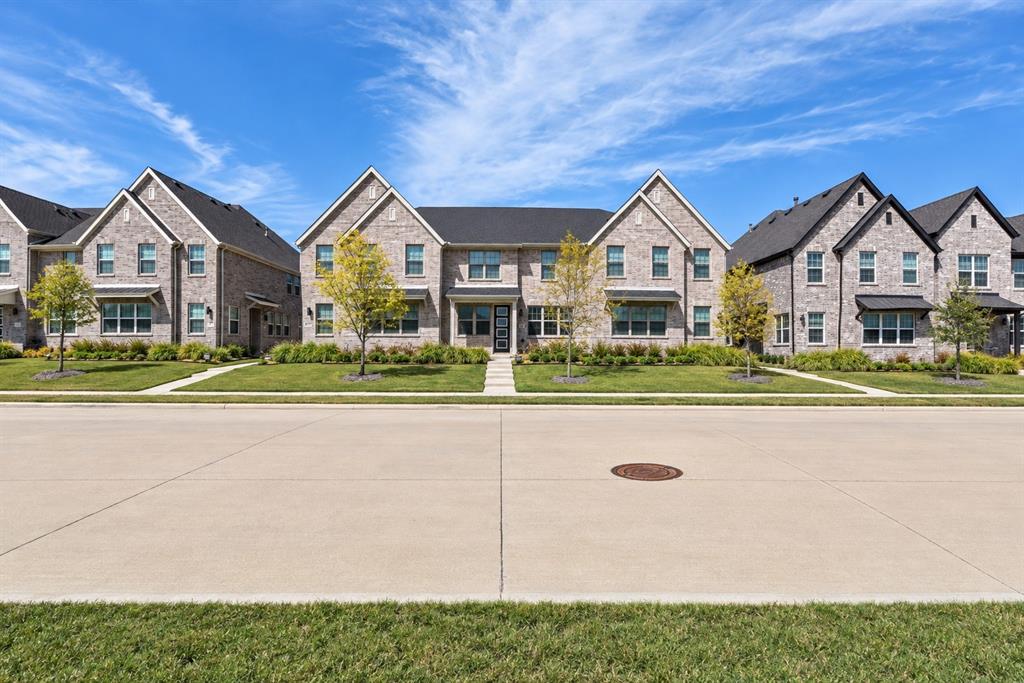 2520 Red Tailed Hawk Lane
