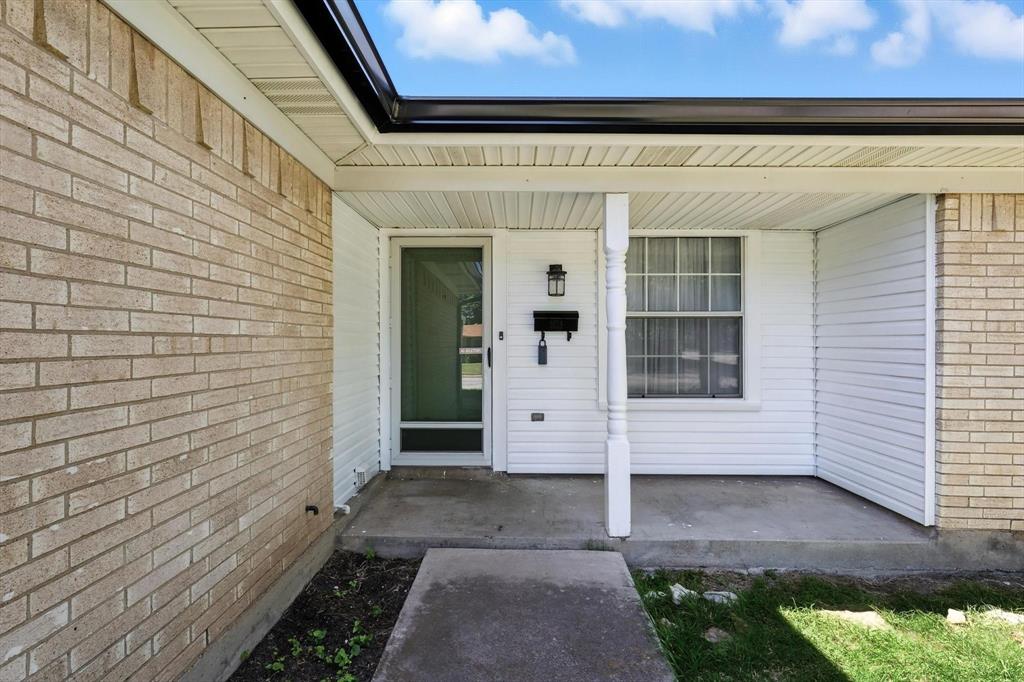 200 Hialeah Park Street