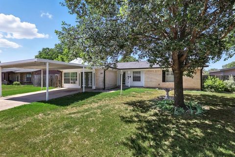 200 Hialeah Park Street Saginaw TX 76179