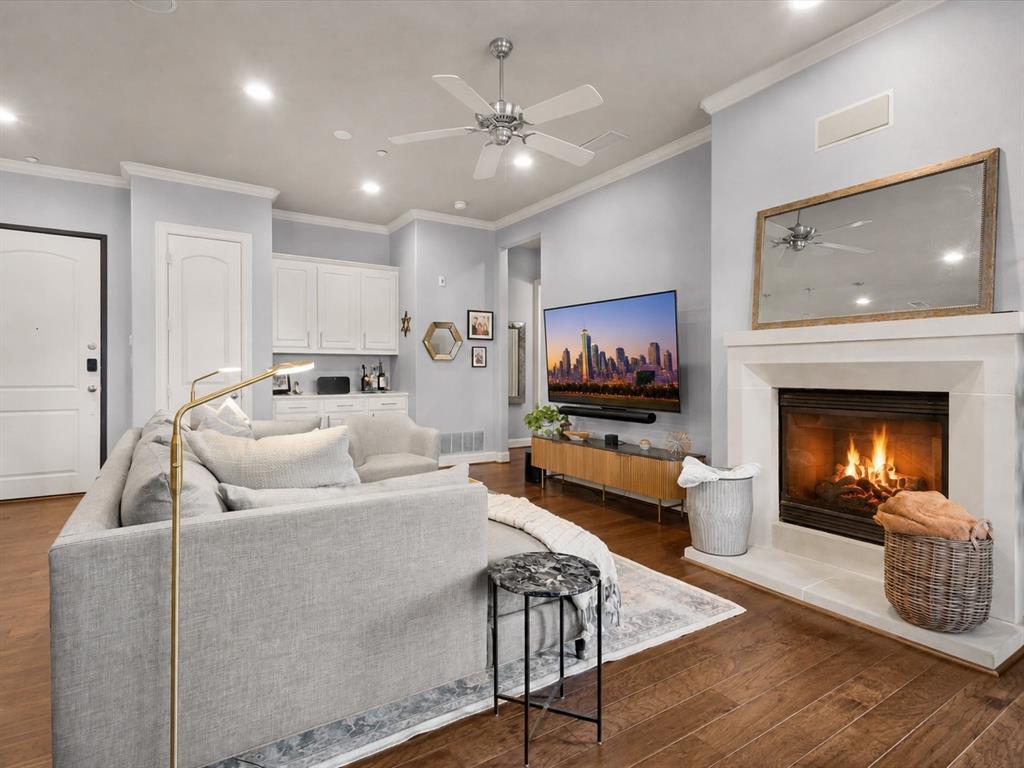 4343 MCKINNEY PLACE ADD CONDOS - Residential
