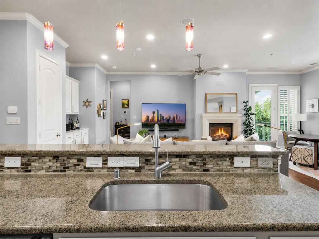 4343 MCKINNEY PLACE ADD CONDOS - Residential