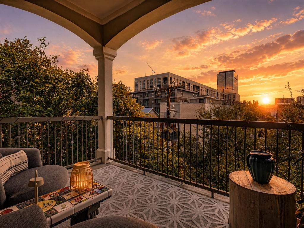 4343 MCKINNEY PLACE ADD CONDOS - Residential