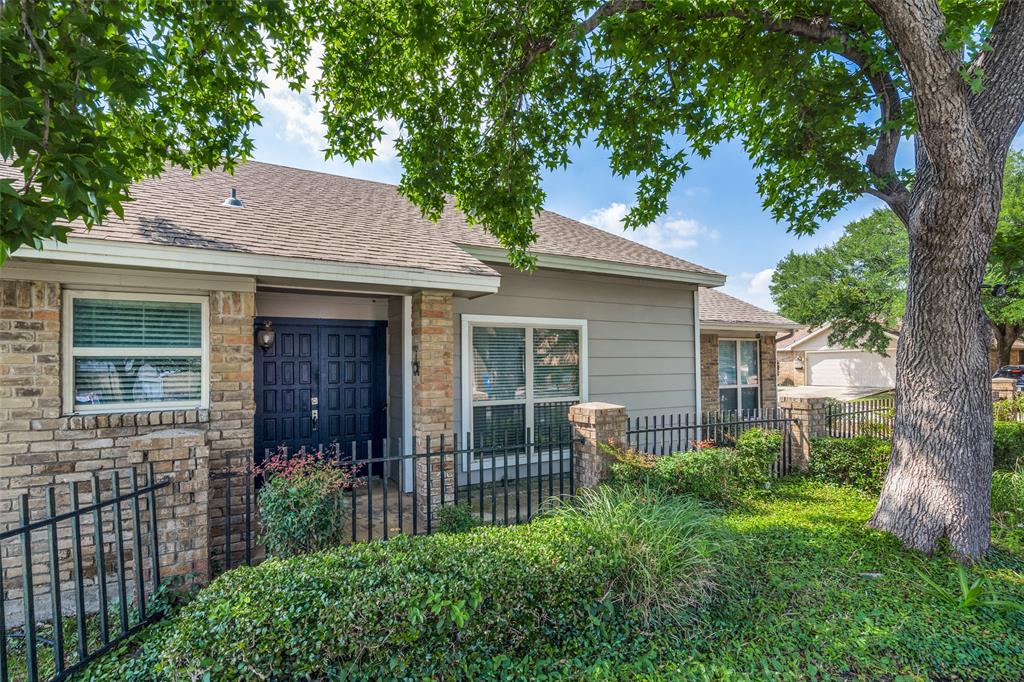 2712 Glenwood Court