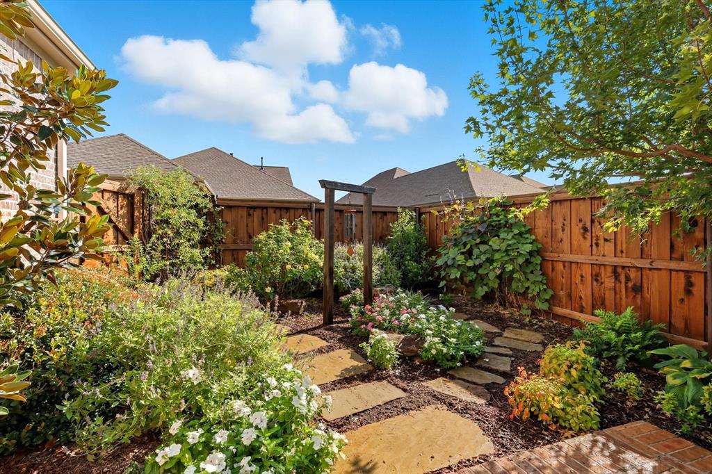 4815 Beaver Creek Drive