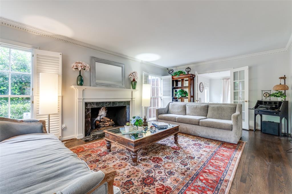 4641 Mockingbird Lane