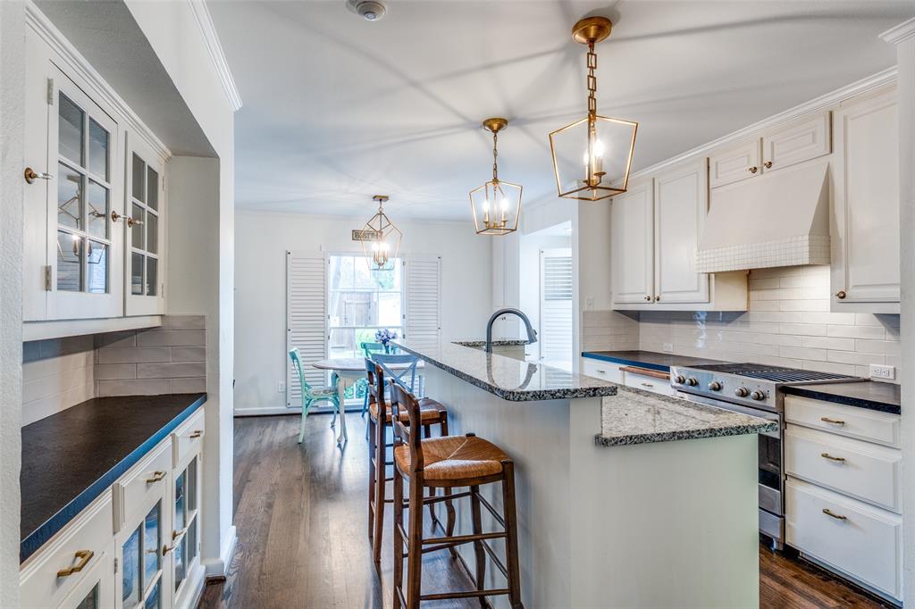 4641 Mockingbird Lane
