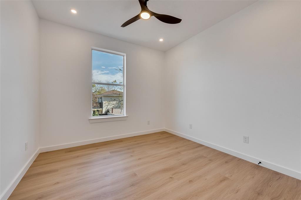 Dallas Land & Loan 03 - Residential Income