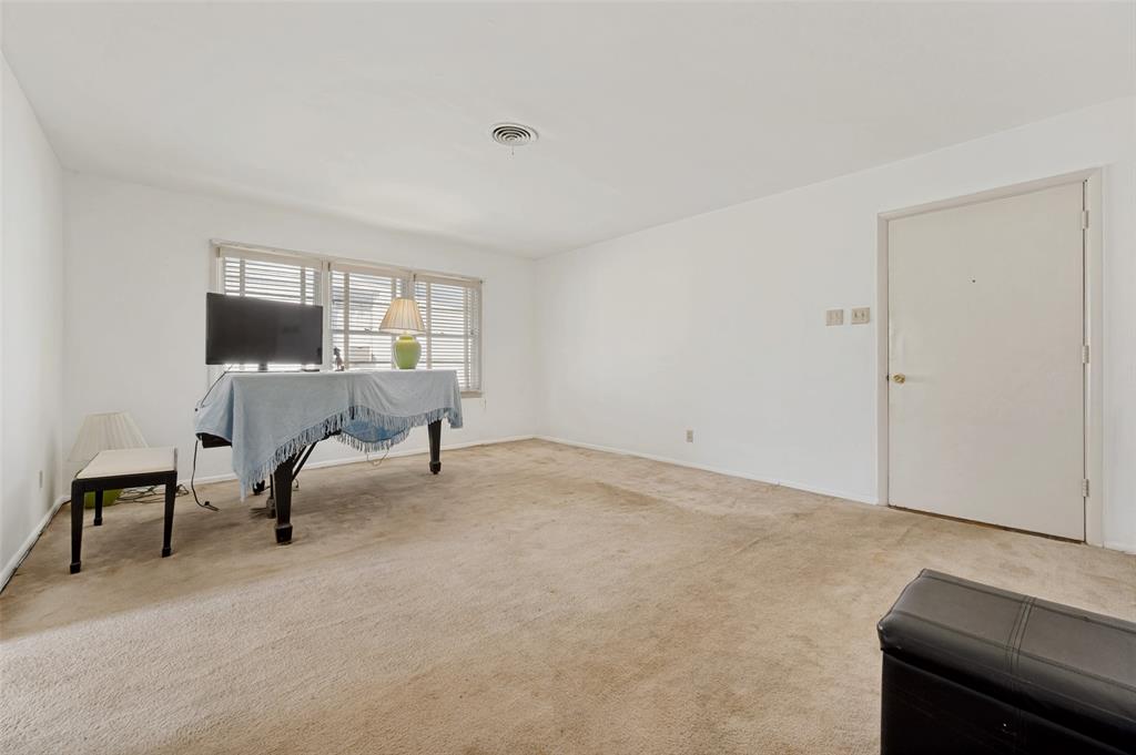 4123 Huckleberry Circle