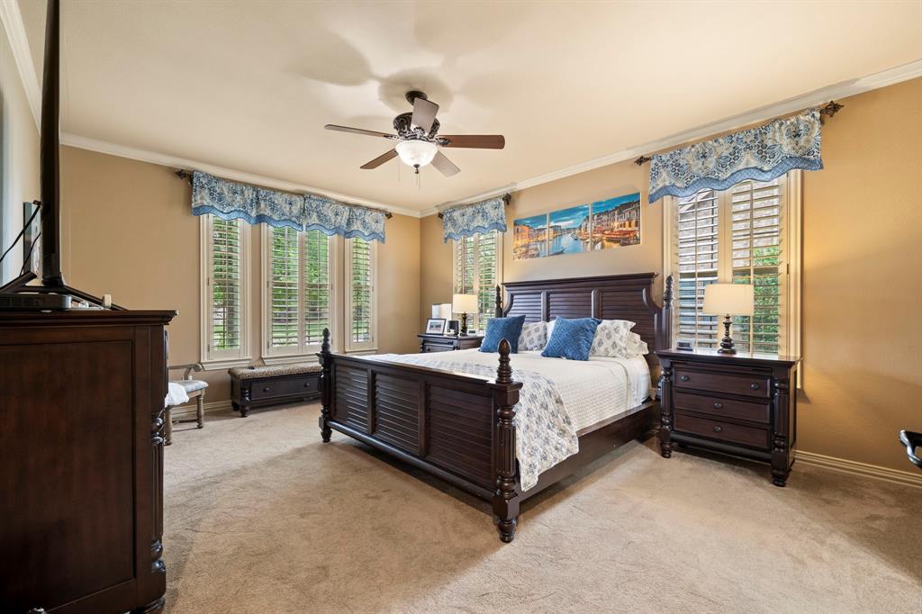 4823 Linda Lane
