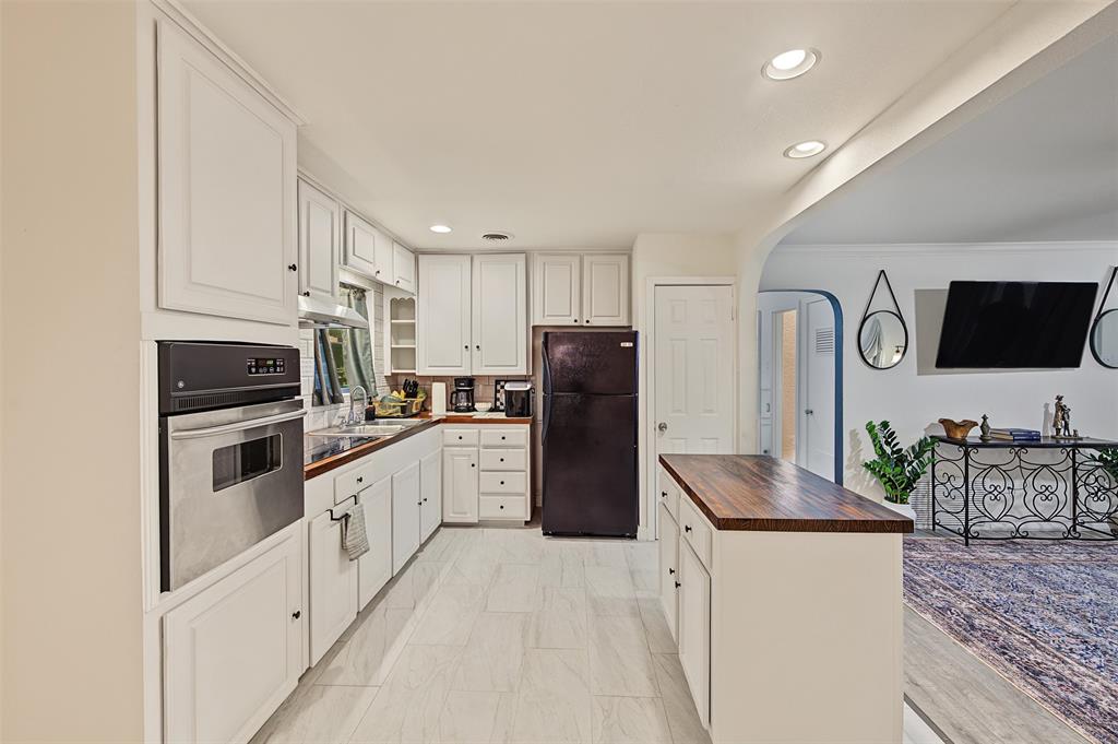 5537 Wheaton Drive