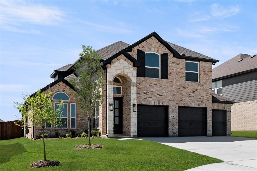 3718 Milwaukee Avenue