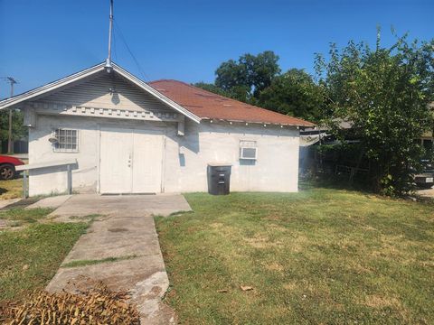 2847 S Marsalis Avenue Dallas TX 75216