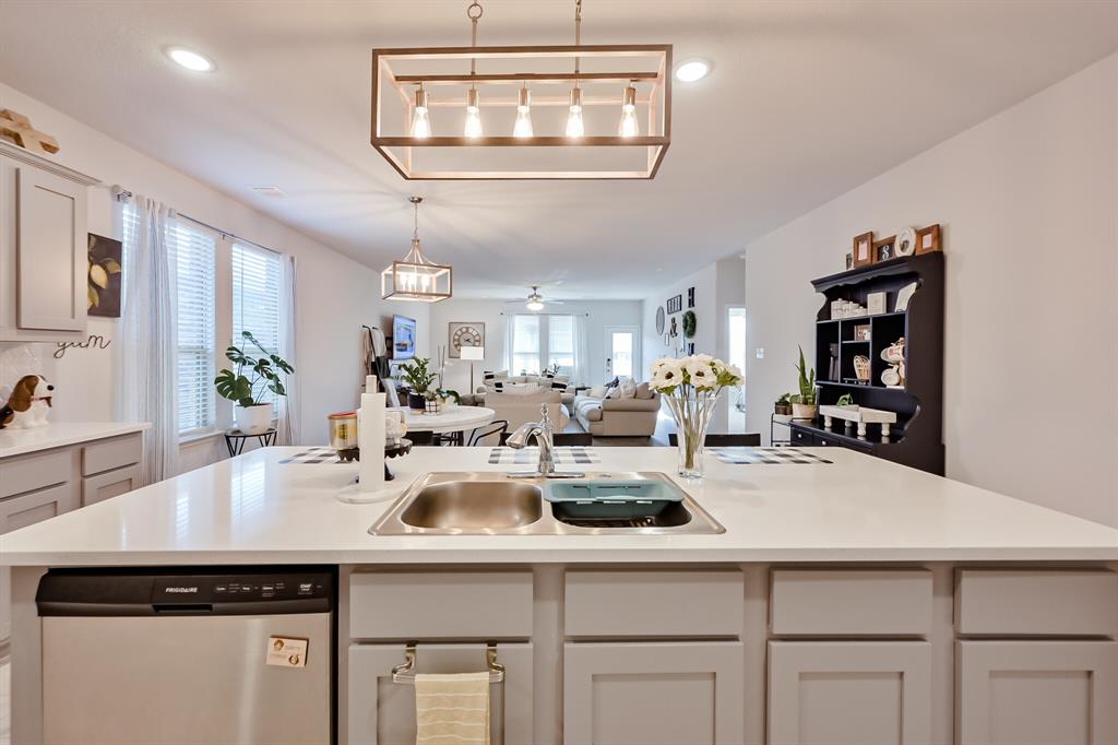 Brook Mdw - Residential