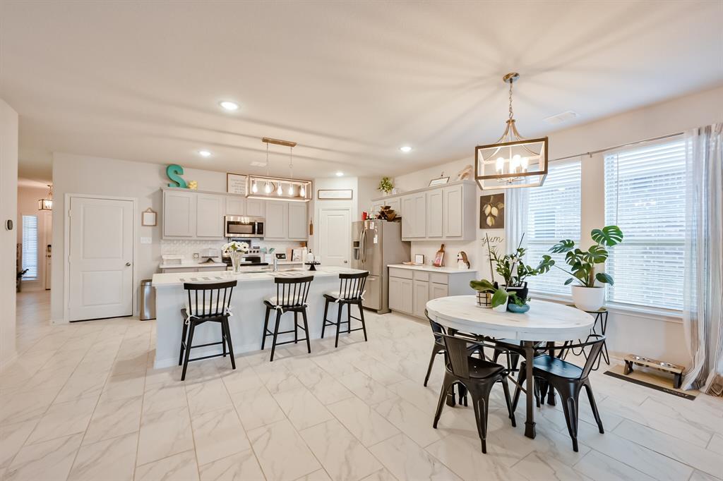 Brook Mdw - Residential