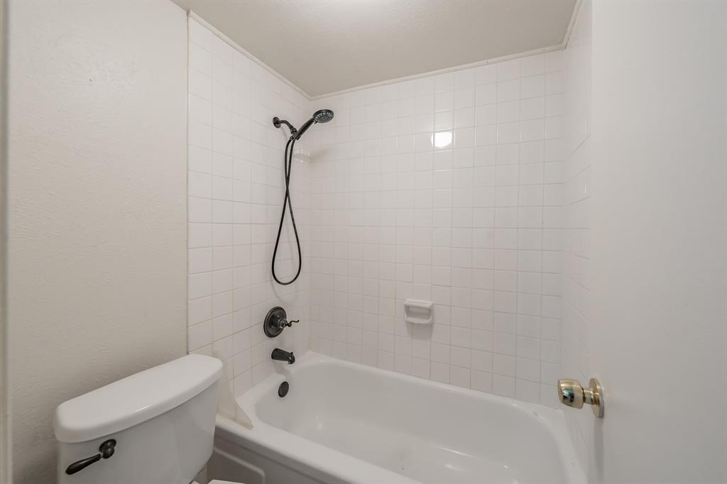 Trails 02 - Residential Lease