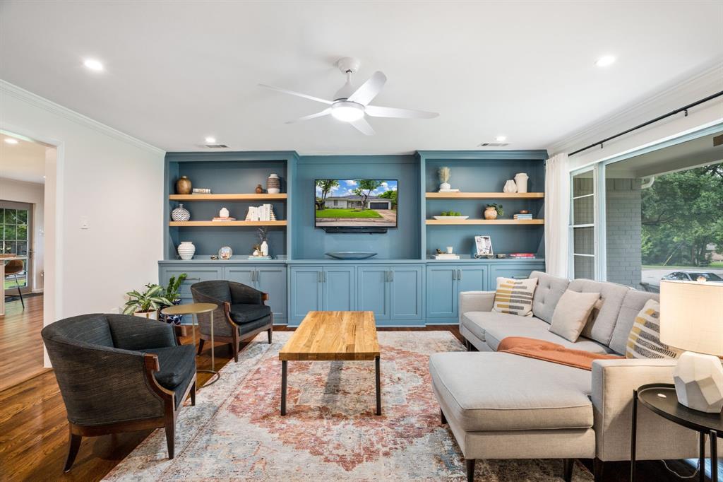 8521 Sweetwater Drive