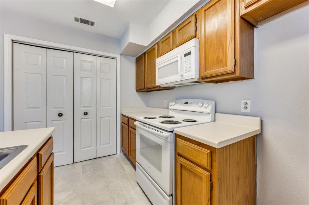 Quorum View Condos - Residential