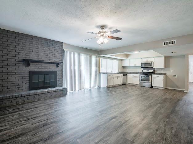 Woodlake 4 - Residential