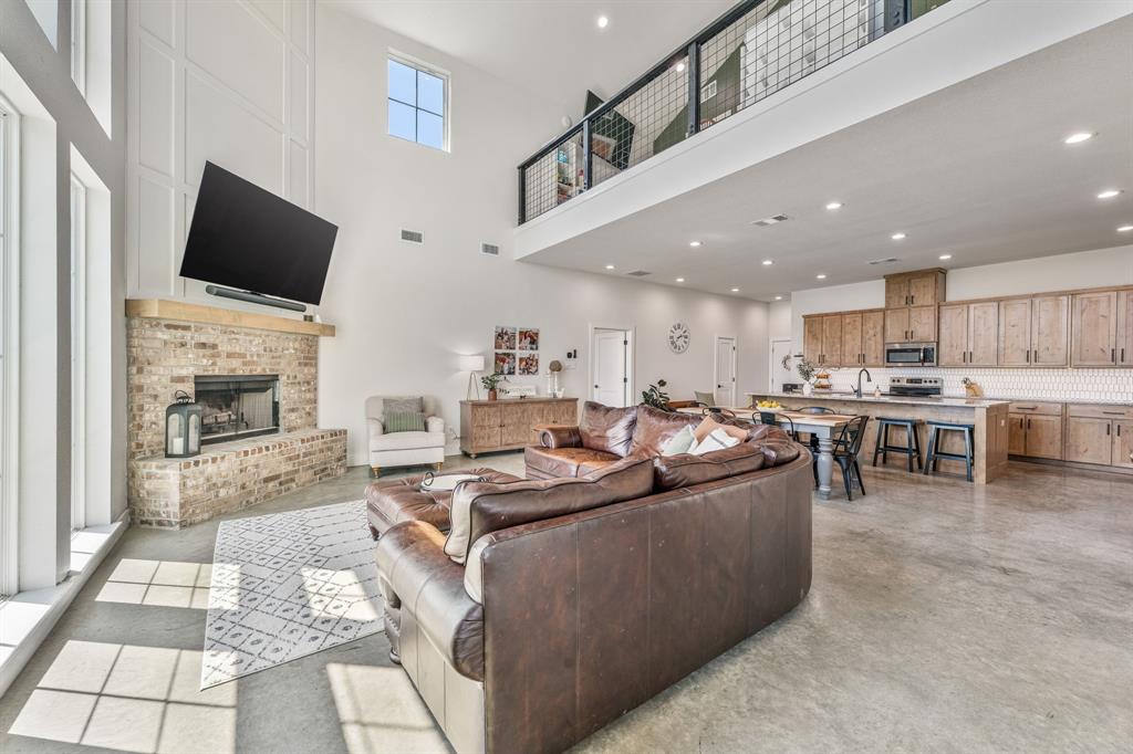 1400 Lacy Drive