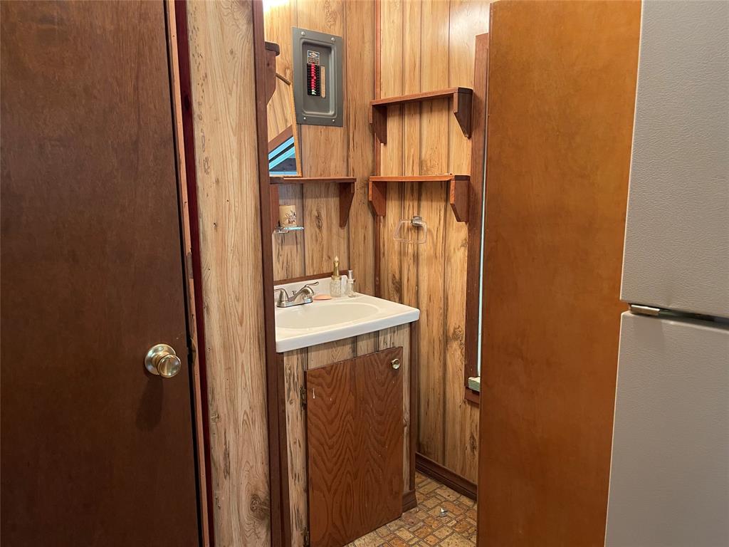 Reds Lake - Residential