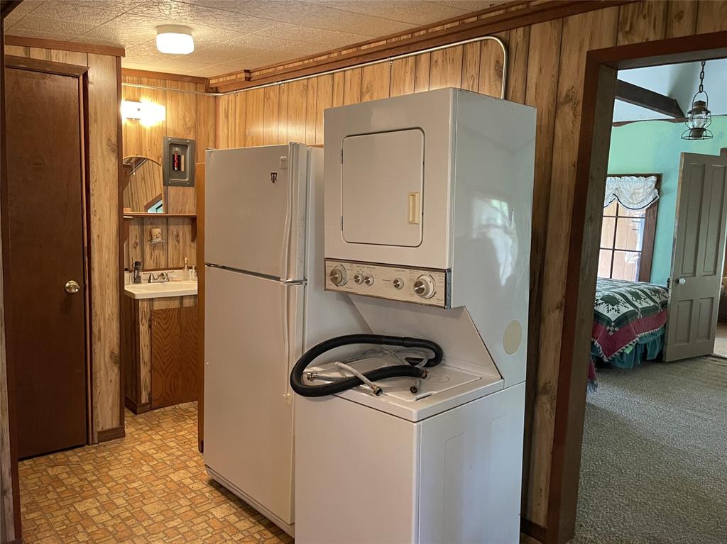 Reds Lake - Residential