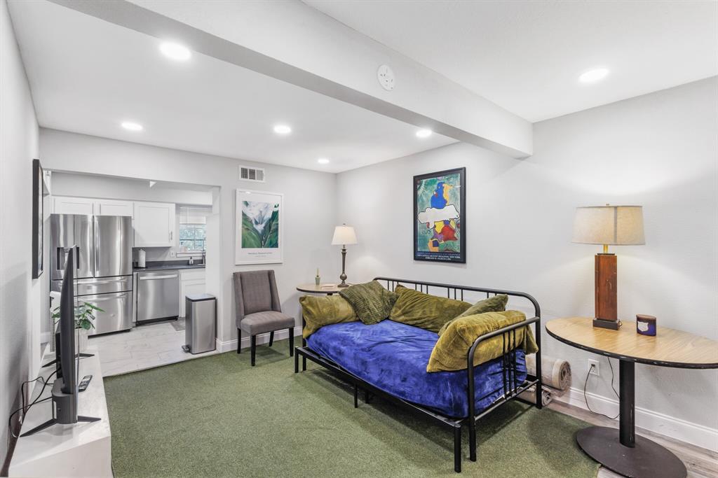 Williamsburg 01 Condo - Residential