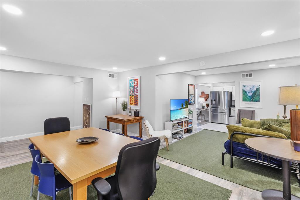 Williamsburg 01 Condo - Residential