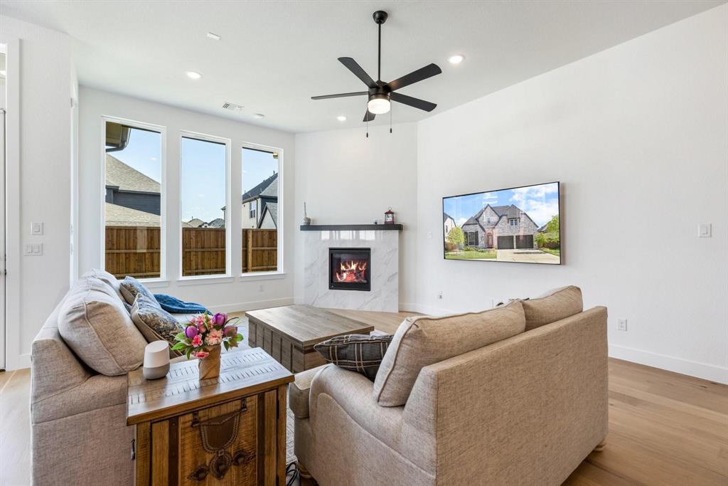 2751 Starwood Drive