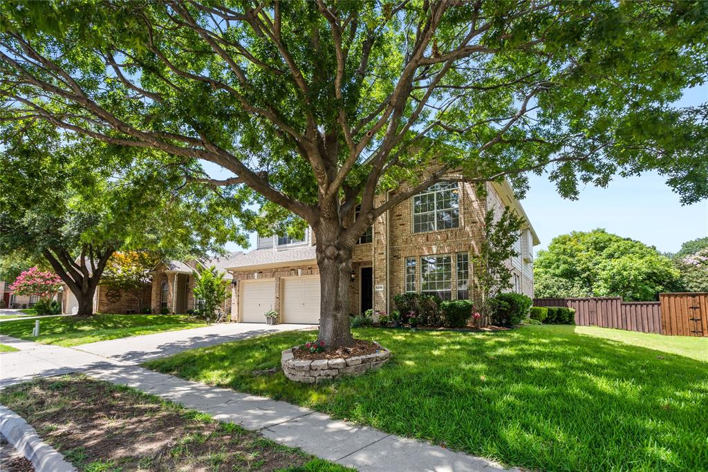 5208 Lake Bend Drive