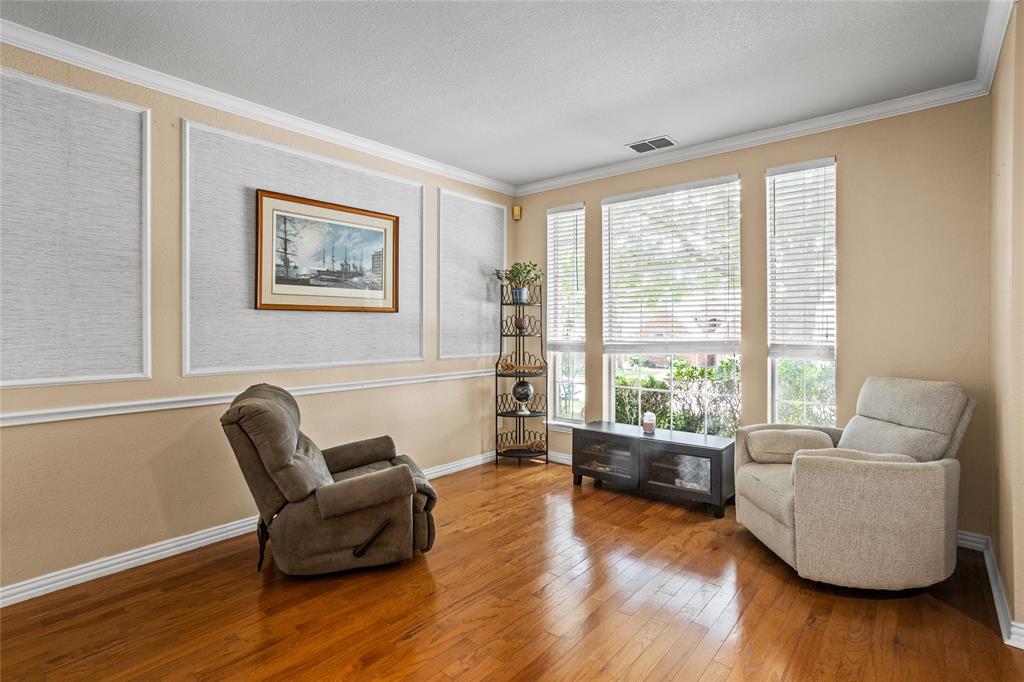 5208 Lake Bend Drive