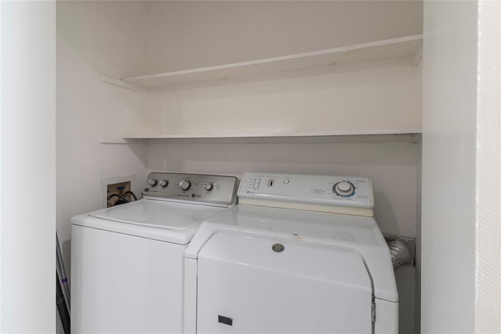 Preston On Creek Condos - Residential