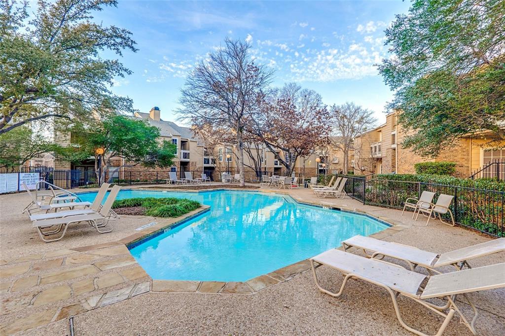 Preston On Creek Condos - Residential