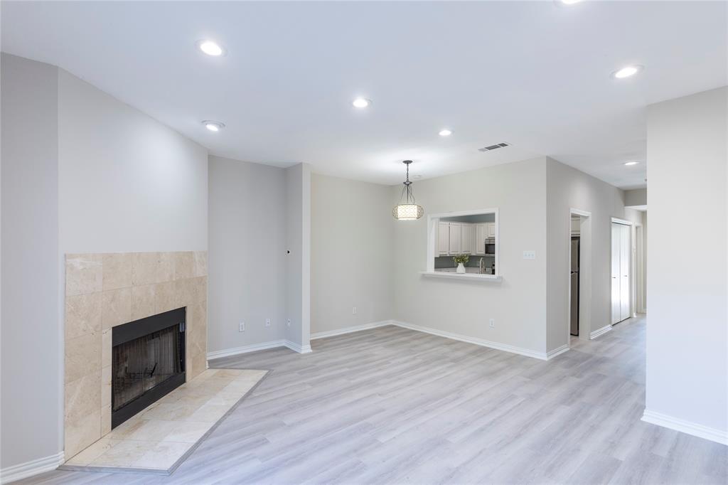 Preston On Creek Condos - Residential