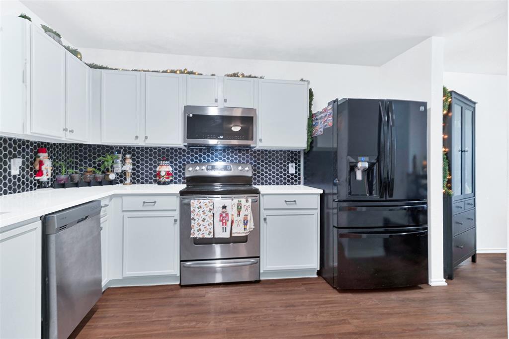 5722 Firethorn Drive