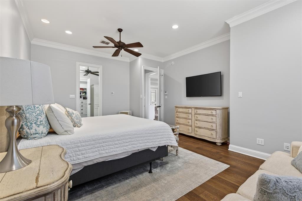 Twelve Oaks - Residential