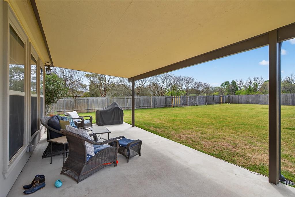 Twelve Oaks - Residential
