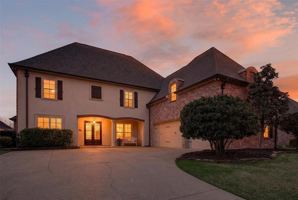 Twelve Oaks - Residential
